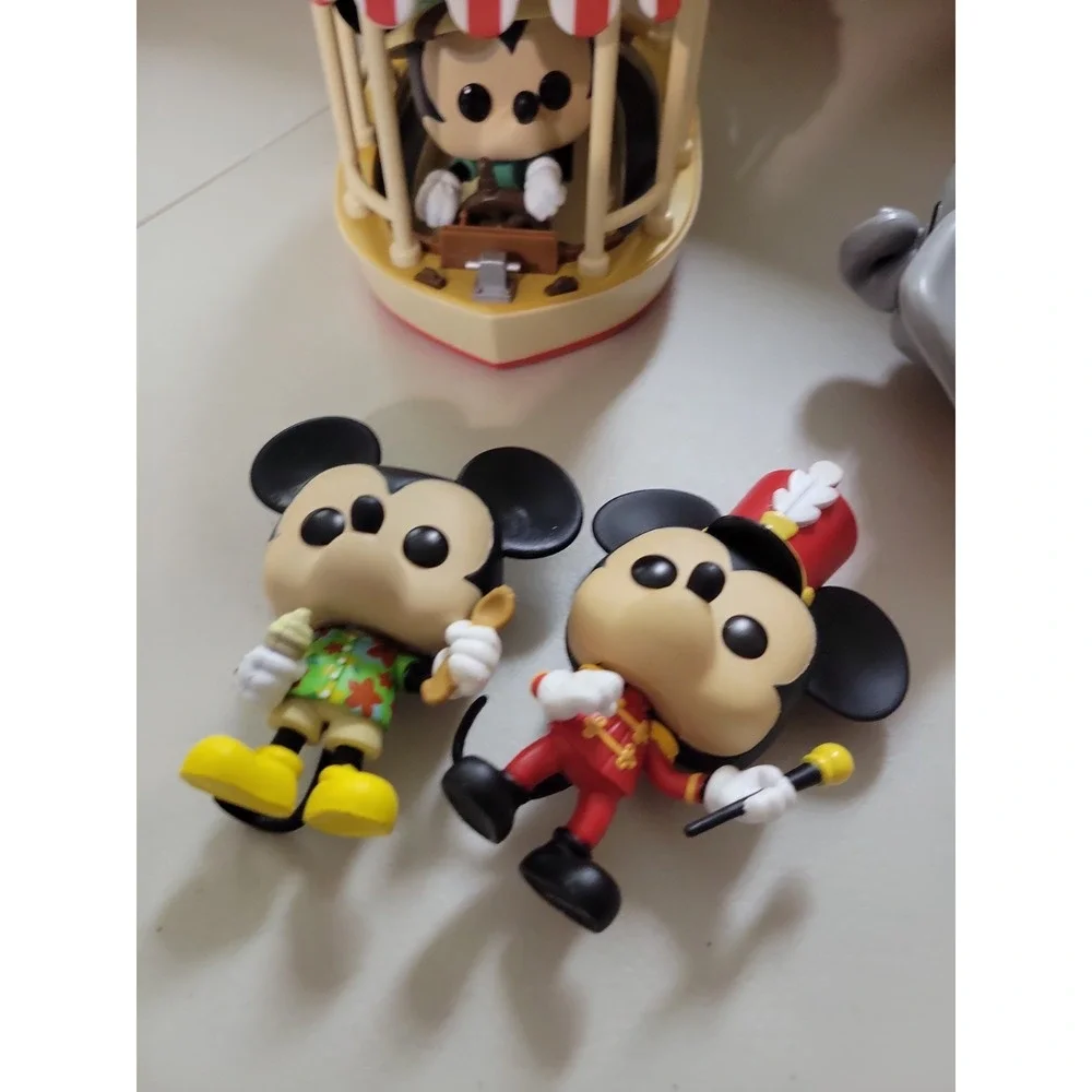 Disney Skipper Mickey Mouse Jungle Cruise Boat Funko Pop Minnie dumbo etc..